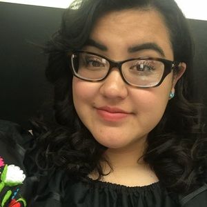 Meet your Posher, Veronica